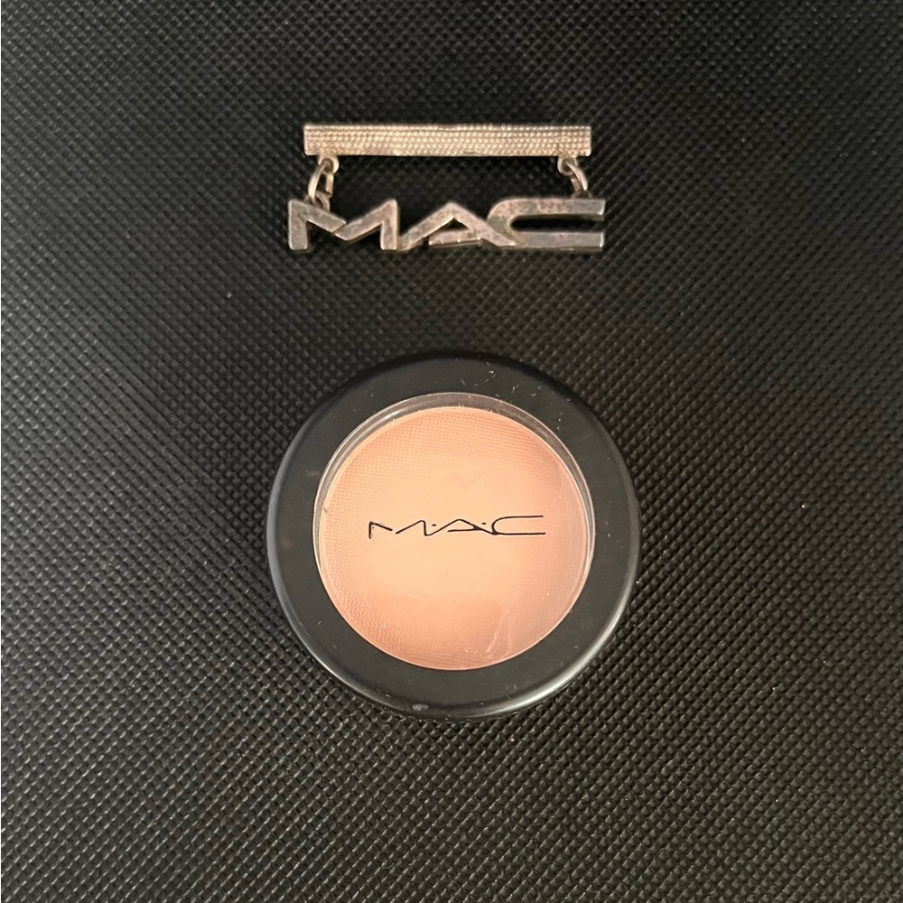 Go “Nude” with this Collectible 90’s Large MAC Eyeshadow - Like New!